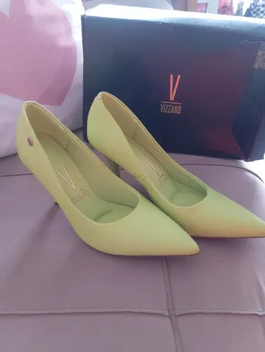Scarpin lindo Vizzano NOVO