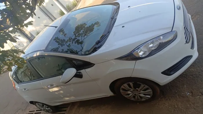 Ford Fiesta 1.5 16V Flex Mec. 5P 2015