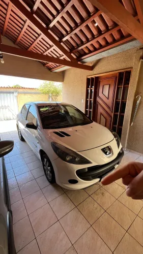 Peugeot 207 XR Sport 1.4 Flex 8V 5P 2010