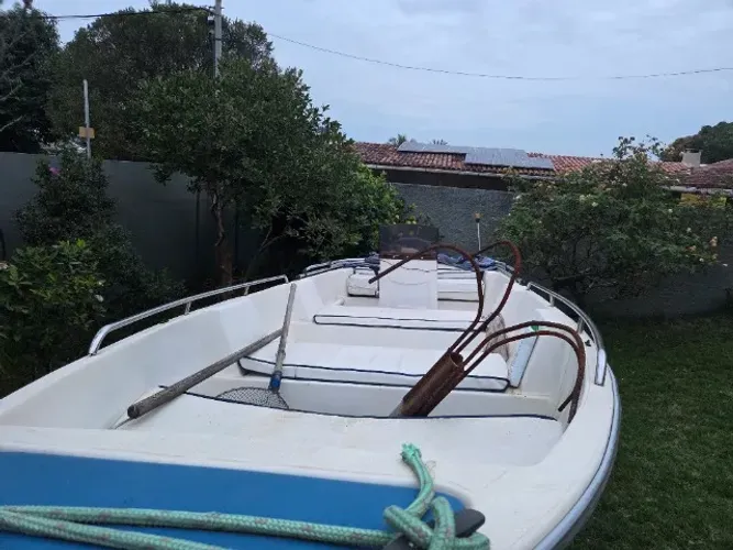 Lancha 16 pes motos 25 hp yamaha