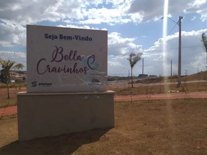 TERRENO PLANO PRONTO PRA CONSTRUIR NA BELLA CRAVINHOS I