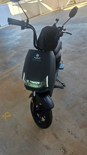 Moto elétrica,6 dias de comprada ,garantia 1 ano,