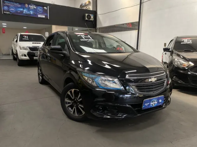Chevrolet Onix Hatch LT 1.4 8V Flex Power Mec. 4P 2014