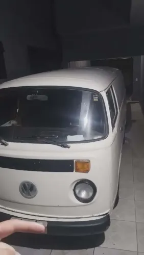 Volkswagen Kombi Furgão 2026