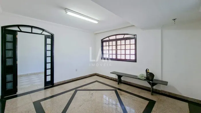 Casa para aluguel, 5 quartos, 1 suíte, 2 vagas, São Paulo - Belo Horizonte/MG