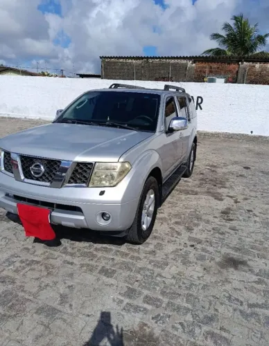 Nissan Pathfinder LE 2.5 16V TDI Diesel AUT 2009