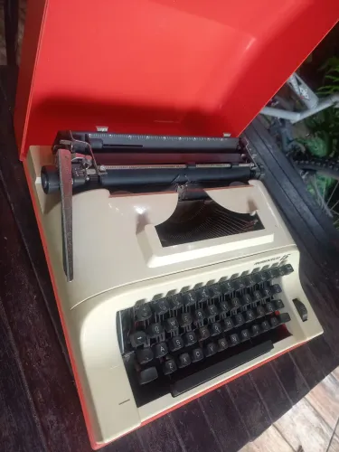 Máquina de escrever relíquia