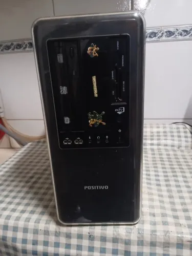 Computador Antigo - Pra retirada de peças