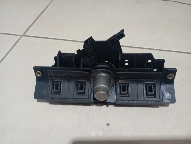 Fechadura da tampa traseira do Audi A3 99 original