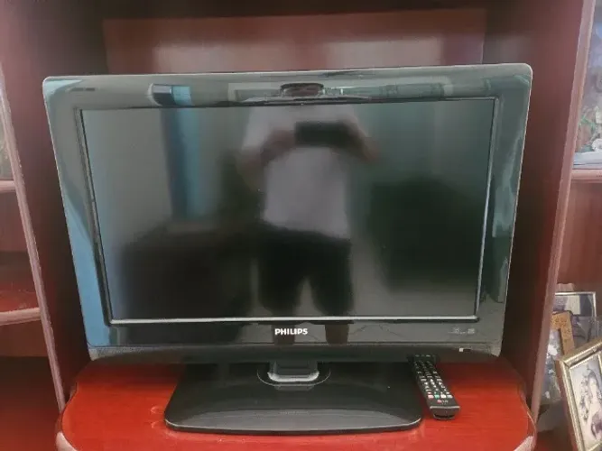 OFERTA!VENDO USADO EM BOM ESTADO: 2 TVS DE 26 POL;,1 LIQUIDIFICADOR,1 FILTRO ELETRICO AGUA