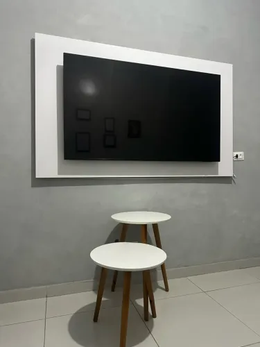 Painel TV / 2 mesinhas de canto