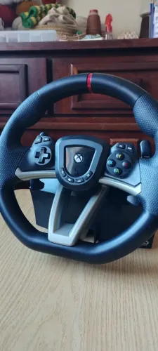 Volante hori racing