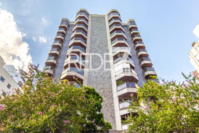 Cobertura Luxuosa no Cambuí: 4 Suítes, 3 Vagas, Área de Lazer com Piscina e Espaço Gourmet