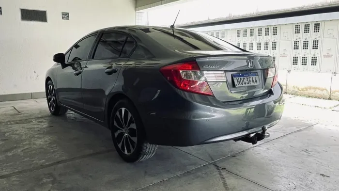 Honda Civic Sedan LXS 1.8/1.8 Flex 16V Aut. 4P 2012