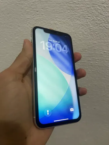 iPhone 11