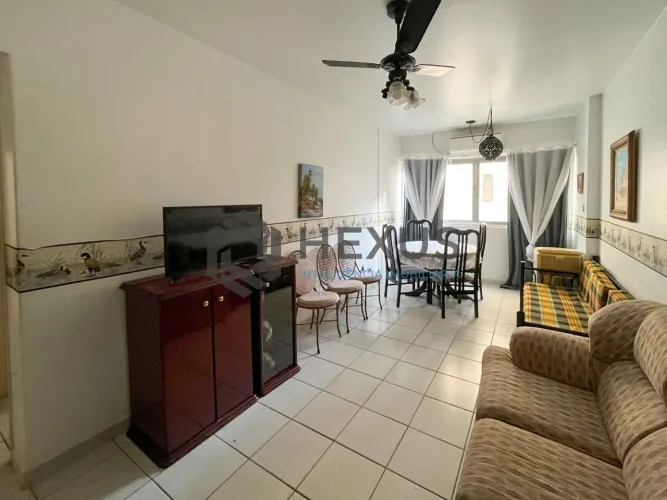 Apartamento a duas quadras da Praia das Pitangueiras, Guaruja