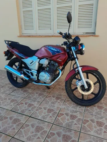 Vende-se Honda Cbx Strada 200cc