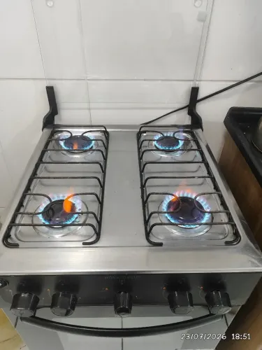 FOGÃO FOLGADO! POUCO TRABALHOU!! VENDO!!