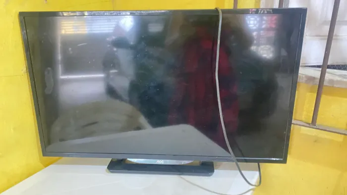 Tv aoc para retirada de peça