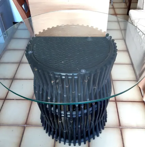 Mesa de Centro Redonda em Bambu Preto e Vidro - Estilo Tropical Colonial