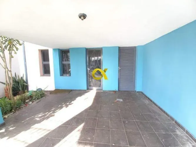 Casa com 3 Quartos para alugar, 137m² - Piracicamirim