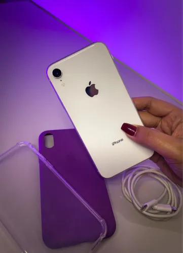 iPhone XR todo original