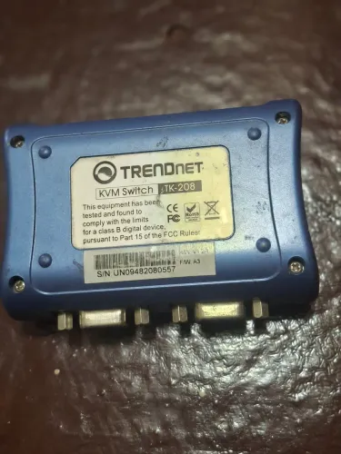  Chaveador Trendnet TK-208 KVM Switch azul
