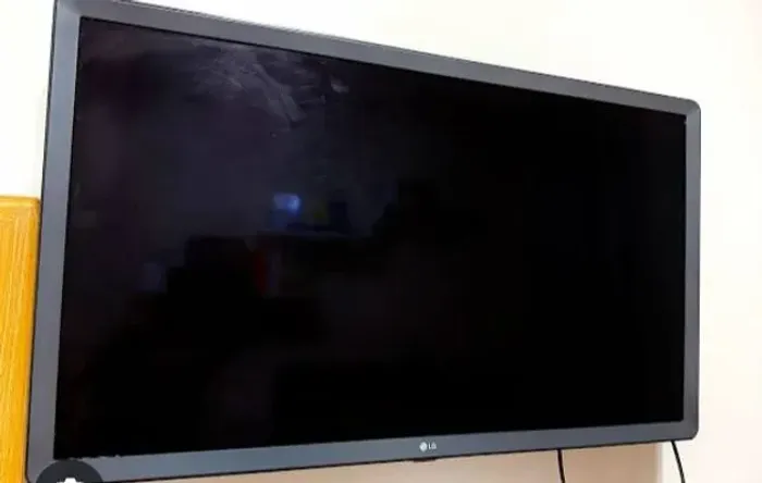 Tv 32 smart semi nova 