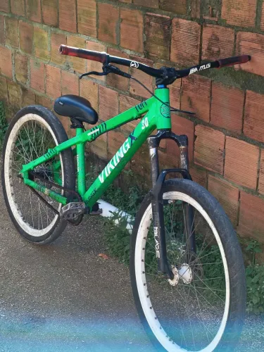 Vendo ou troco quadro vikingx tuff 30