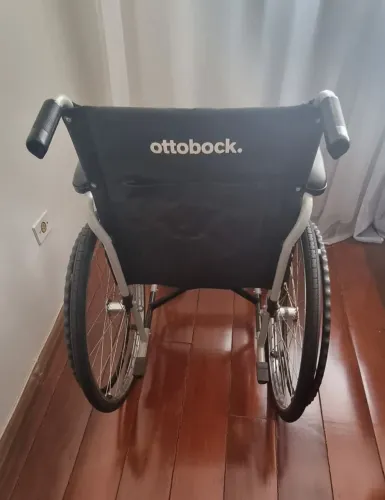 CADEIRA DE RODAS OTTOBOCK. 