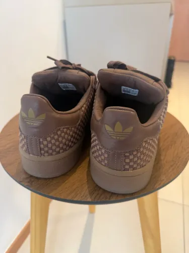 Tênis Adidas