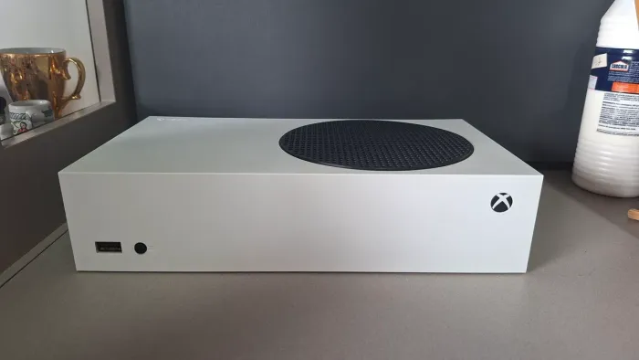 Xbox Series S 512GB + 2 Controles