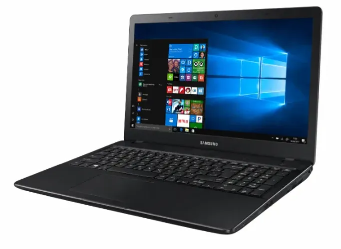 Notebook Samsung Essentials E34(com problema em tela e dobradiça) + Memoria ram extra 8gb