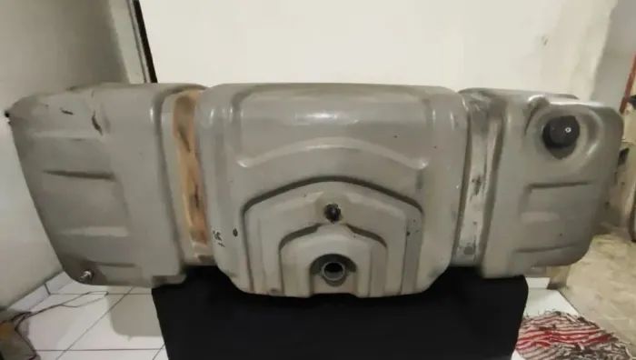 Tanque combustível Axor 