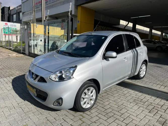 Nissan March S 1.0 12V Flex 5P 2017