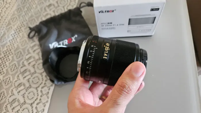 Lente Viltrox 23mm 1.4 para Sony