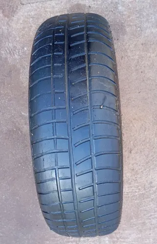 Pneu aro 15