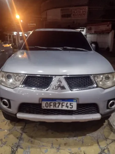 Mitsubishi L200 Triton HPE 3.2 CD TB Int.diesel AUT 2013