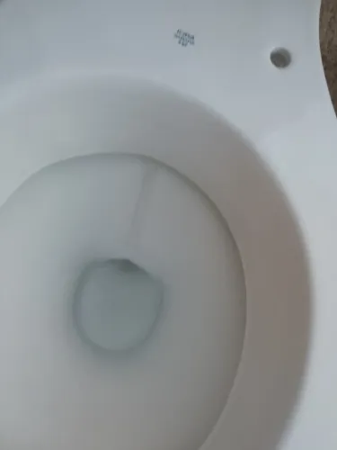 Vaso sanitário caixa acoplada da marca isca Sabará
