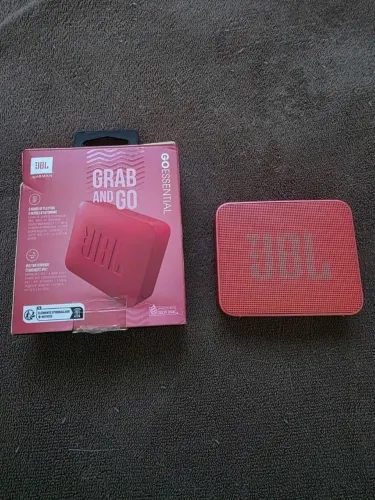 Caixa De Som Bluetooth Portátil Go Essencial 2<br>Jbl Vermelha Vermelho