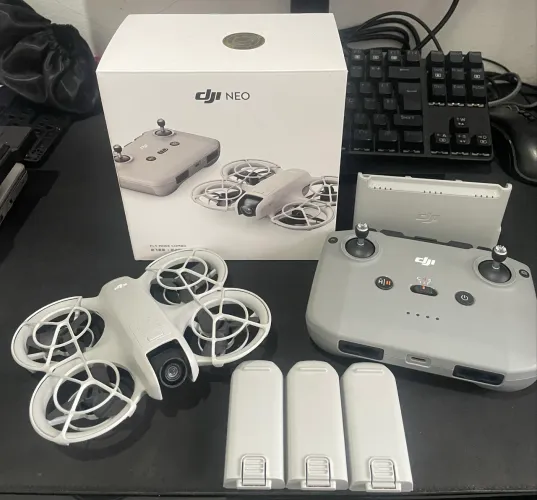 DJI Neo Fly More Combo