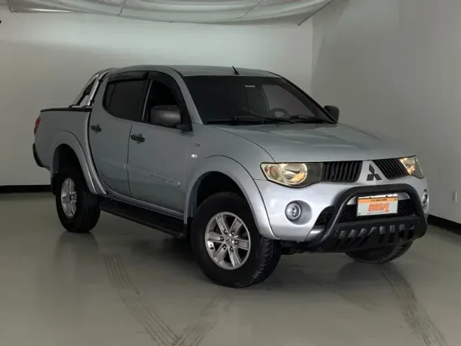 Mitsubishi L200 Triton HPE 3.5 CD V6 24V Flex Aut. 2010