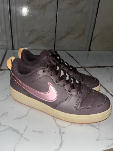 Tênis Nike Court Borough Low 2