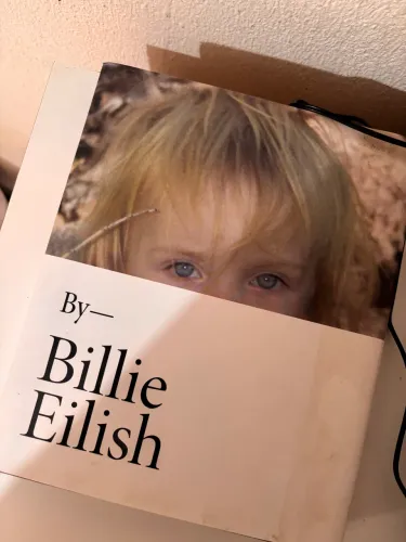 Livro Billie Eilish