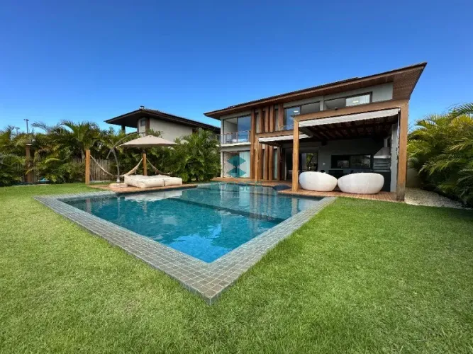Casa à venda no Condomínio Jangadas Piscinas Naturais - Praia do Forte (BA), 5 suítes e la