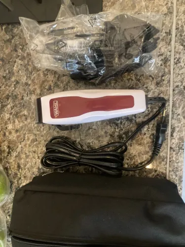 Máquina de cortar cabelo Wahl 220