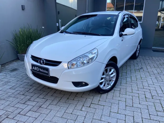 JAC J3 Brasil 1.4 16V 5P Mec. 2012