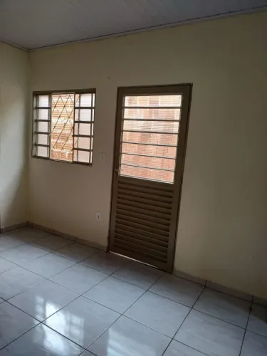Casa com 1 dormitório para alugar, 33 m² por R$ 790,00/mês - Vila São Jorge - São José do