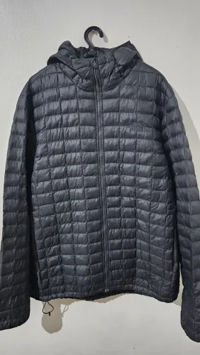 Jaqueta the north face thermoball com capuz