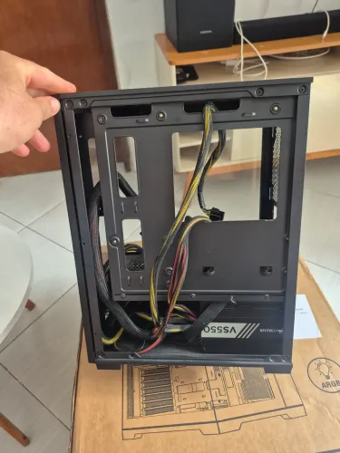 Vendo gabinete e fonte corsair 